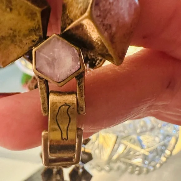 Chloe + Isabel Modern Purple and Brushed Gold-Tone Geometric Bracelet - Picture 5 of 9